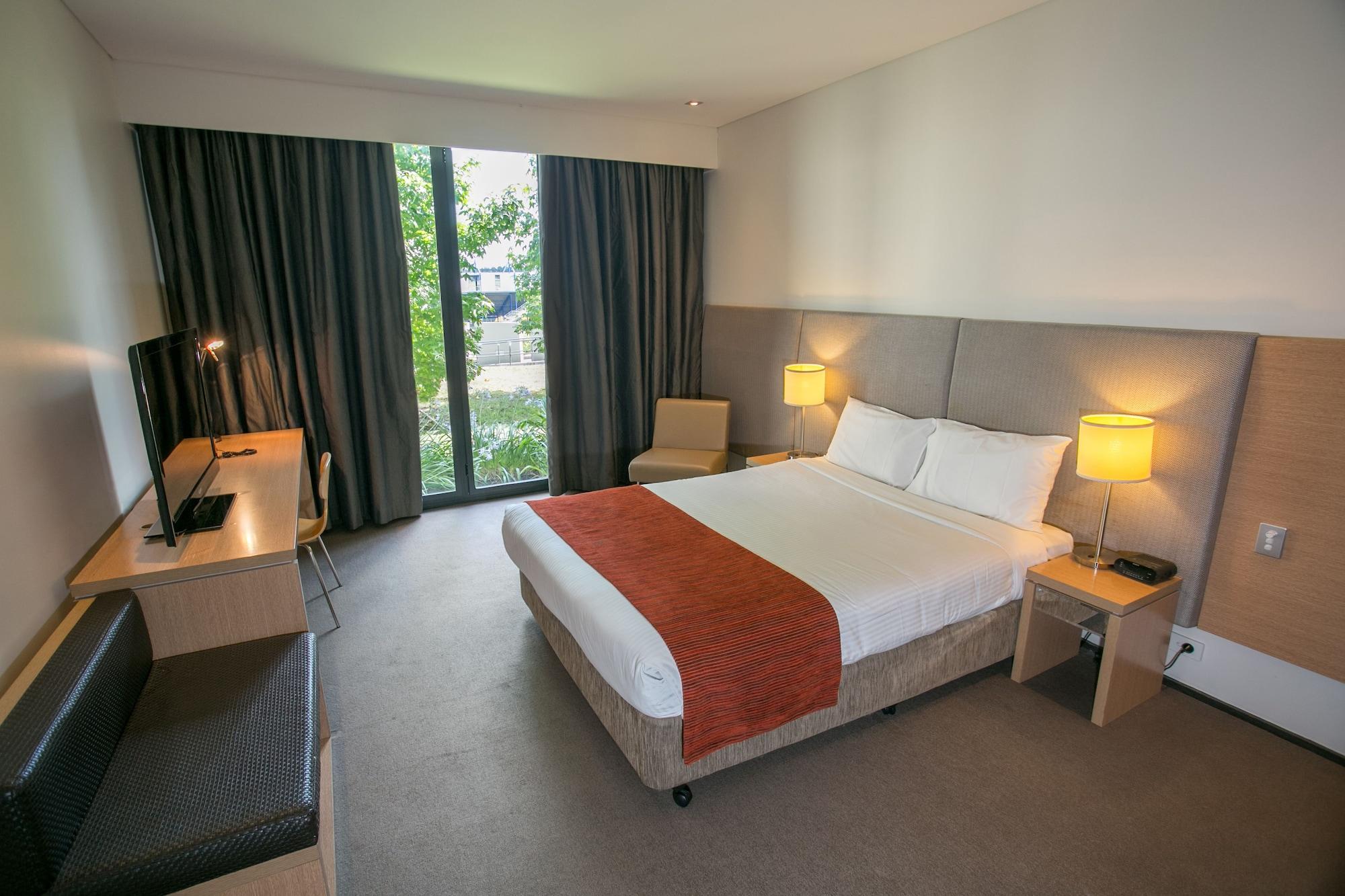 Alpha Aparthotel